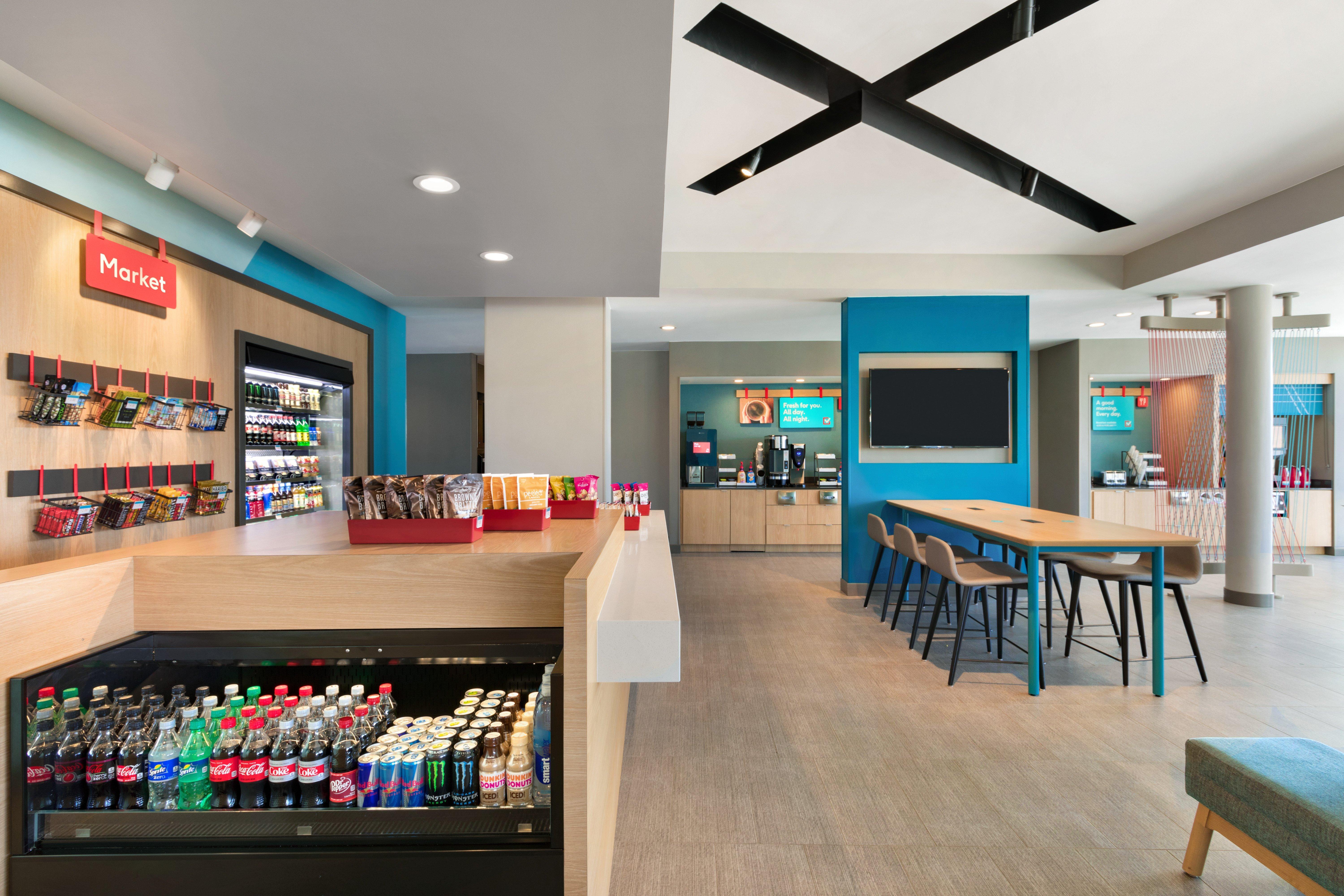 Avid Hotel - Staunton By Ihg Exterior photo
