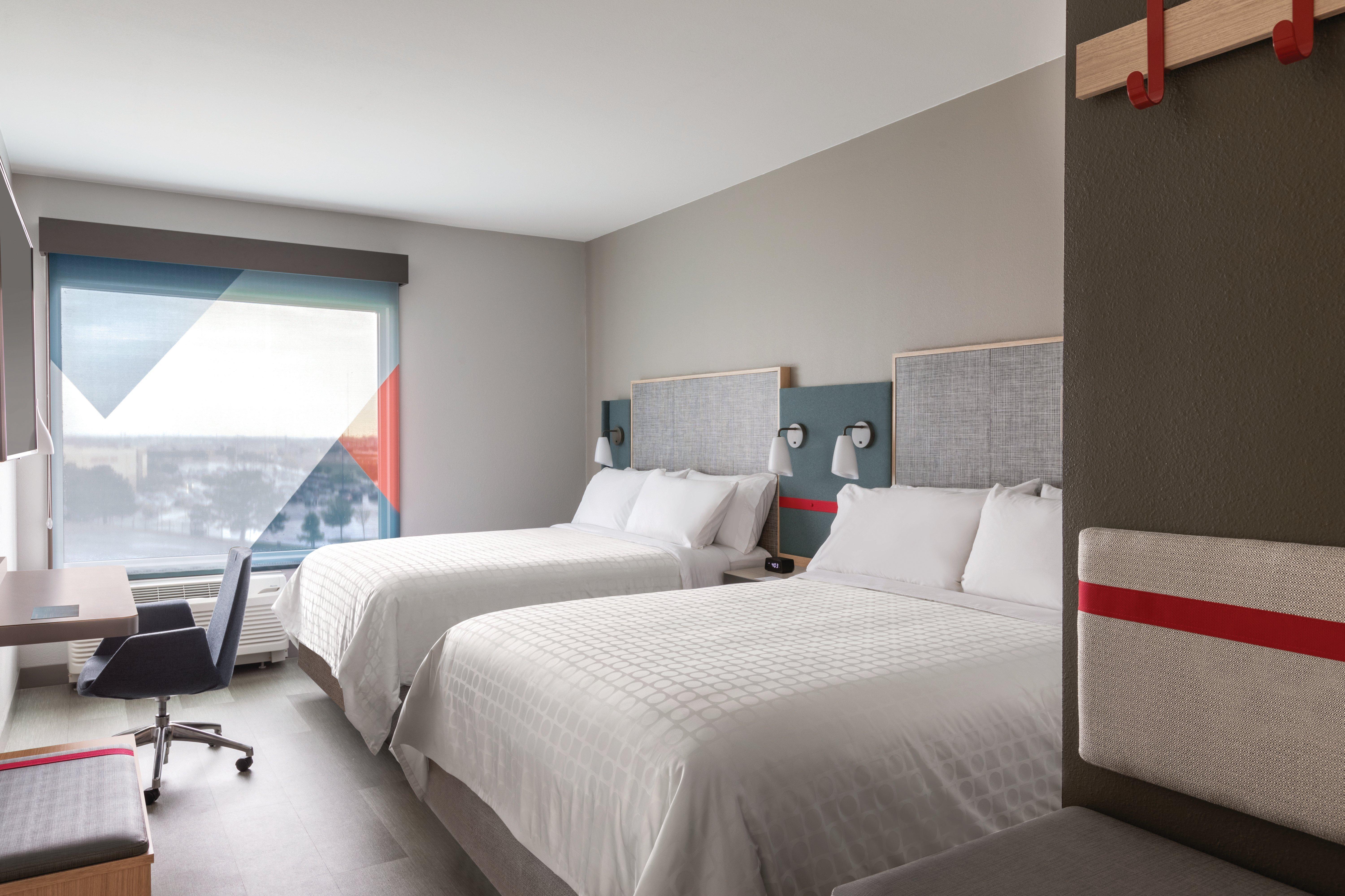 Avid Hotel - Staunton By Ihg Exterior photo