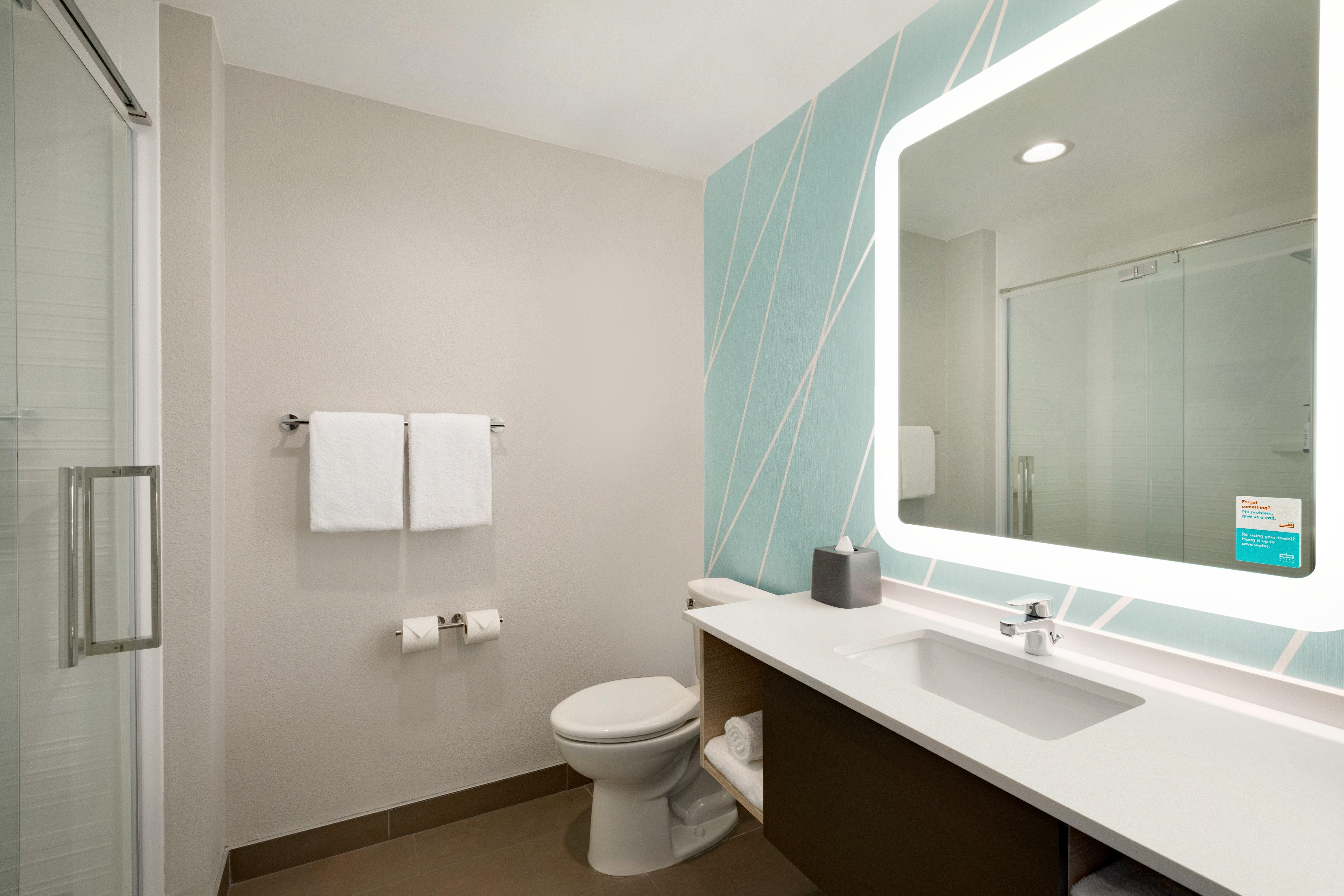 Avid Hotel - Staunton By Ihg Exterior photo