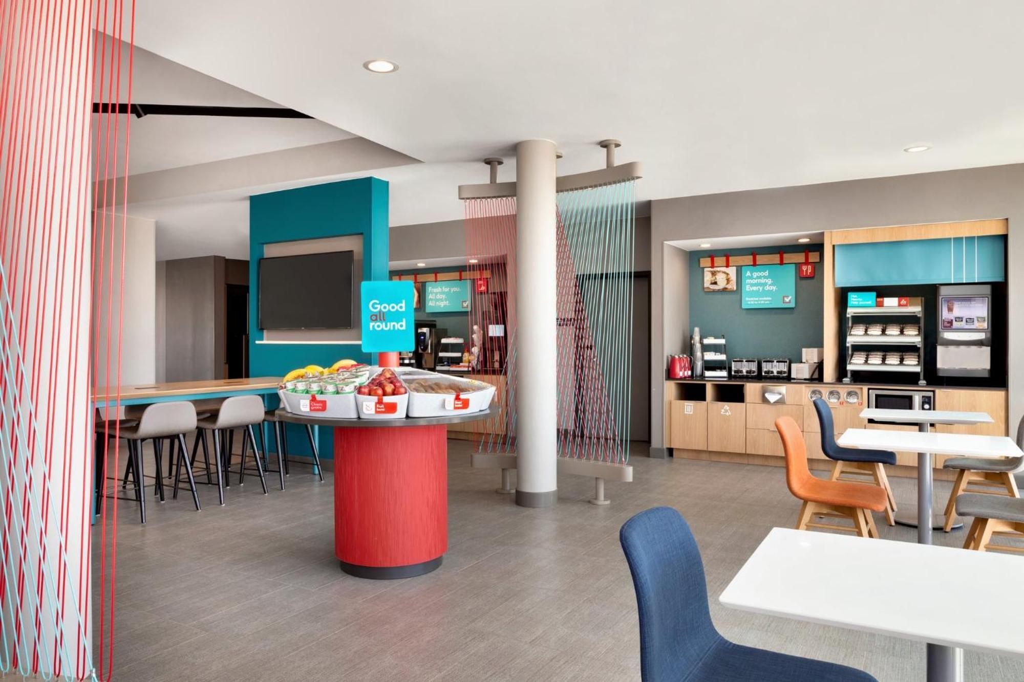 Avid Hotel - Staunton By Ihg Exterior photo